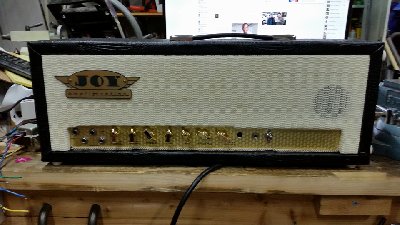 03 06 16 wingman amp with additional routing on front panel.jpg