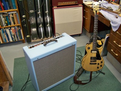 Supro Clone Amp in Baby Blue Narrow Panel Cab
